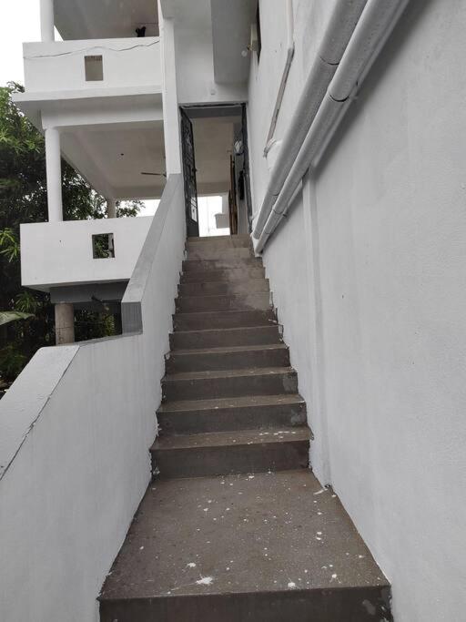 Gangi Kota North Flat Apartment Kovvur ภายนอก รูปภาพ