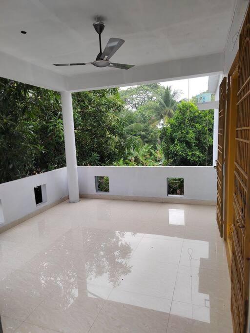Gangi Kota North Flat Apartment Kovvur ภายนอก รูปภาพ